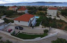 دو خانه بهم چسبیده – Kastela, Split-Dalmatia County, کرواسی. 495,000 €