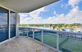 آپارتمان  – سواحل میامی, فلوریدا, ایالات متحده آمریکا. $769,000